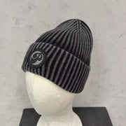 Cargar imagen en el visor de la galería, Plastics Beanies