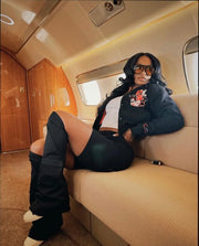 Cargar imagen en el visor de la galería, Chaqueta universitaria Love-Less